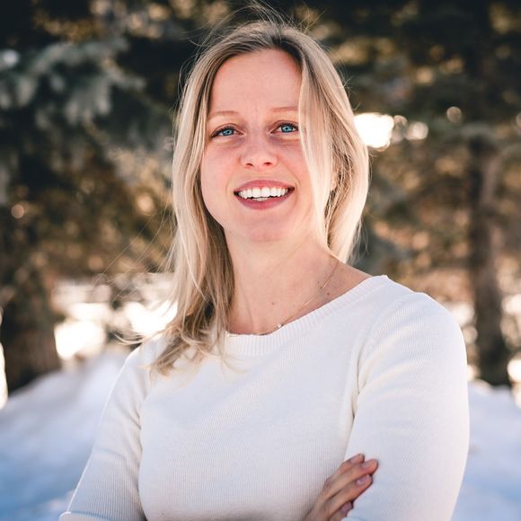 Meet your Posher, Elise - Picture 1 of 1